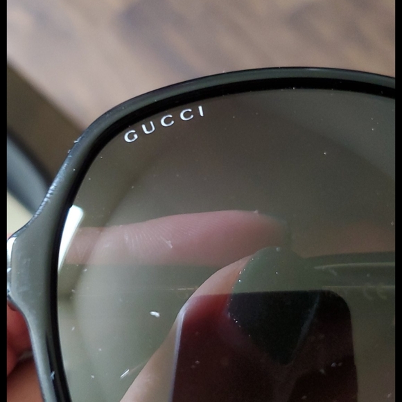 ❌SOLD❌Gucci sunglasses authentic - Picture 7 of 9